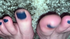 Hot amateur european foot and pantyhose fetish