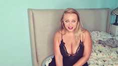 StripCamFun Blonde Amateur MILF Webcam for You