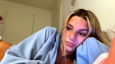Cute teen anne solo anal masturbation