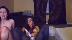 Amateur teen loves toys in her ass