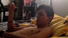 Big-cocked Amateur Wankster Unleashes Huge Load