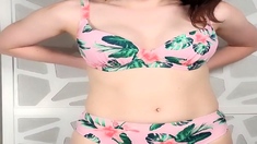 Hot amateur webcam teen masturbates for their fans