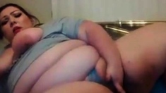 BBW gropes herself